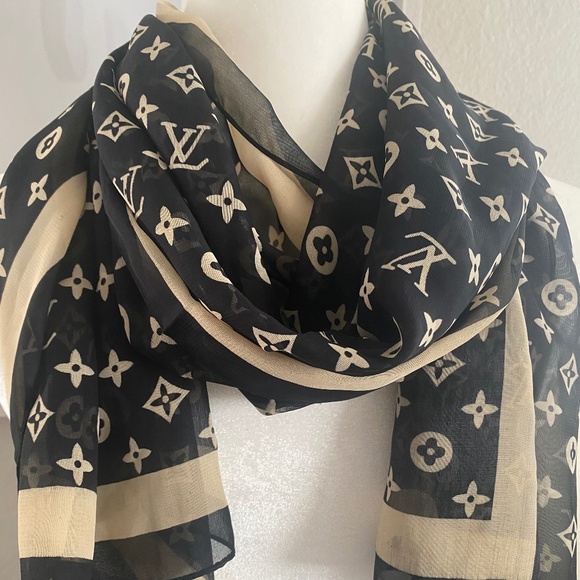 Vintage Louis Vuitton Black Cream Monogram Silk Scarf Authentic - Picture 1 of 12